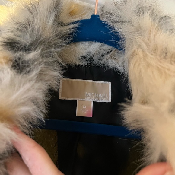 Michael Kors Fur vest - Picture 5 of 6